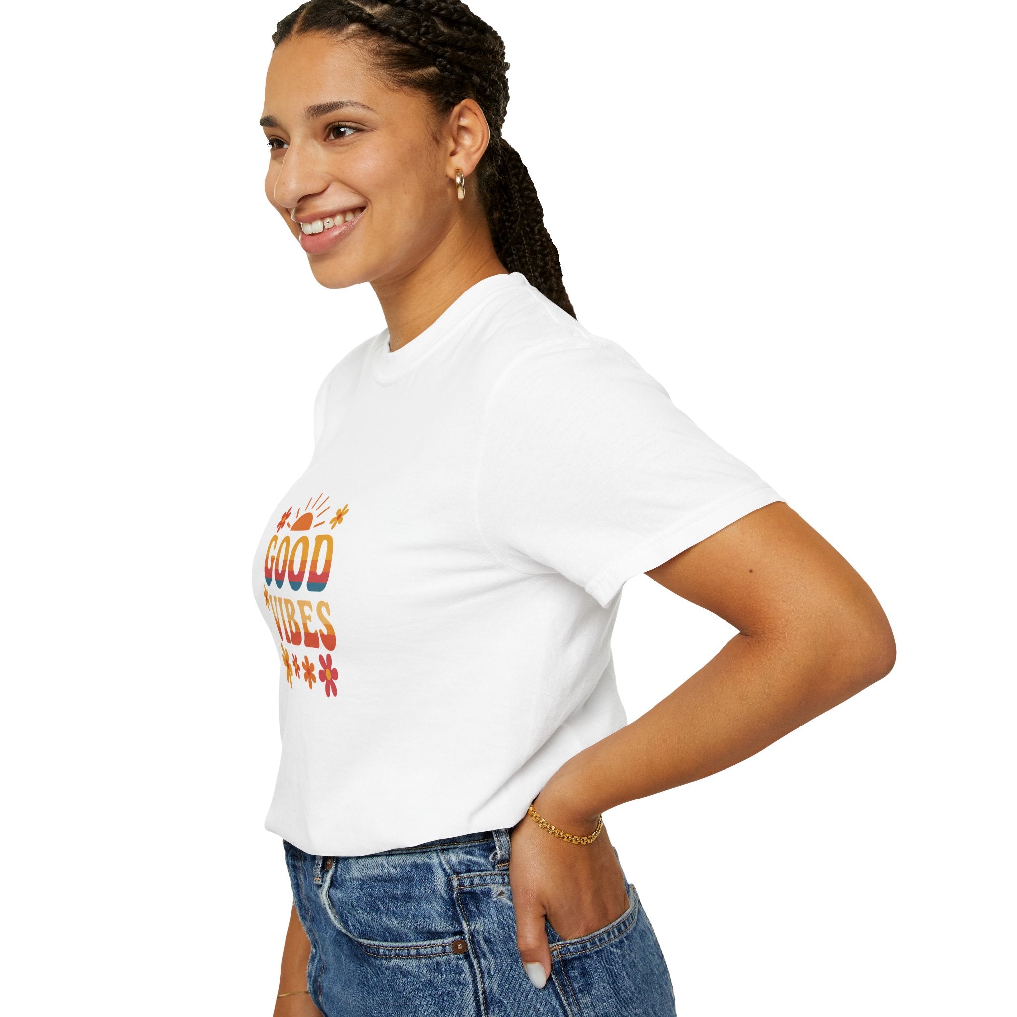 Good Vibes basic tee