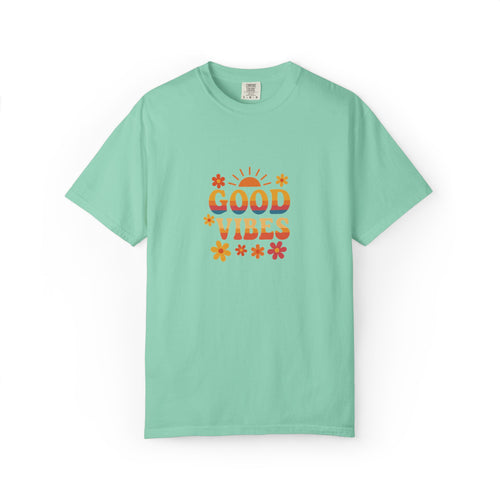 Good Vibes basic tee