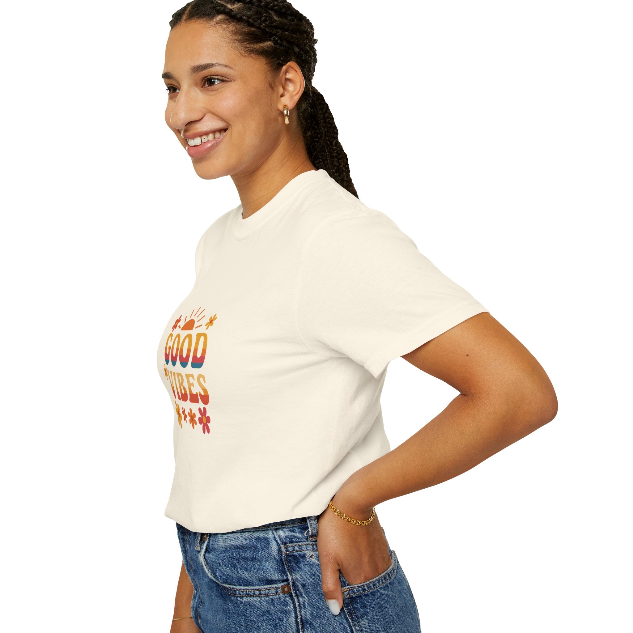 Good Vibes basic tee