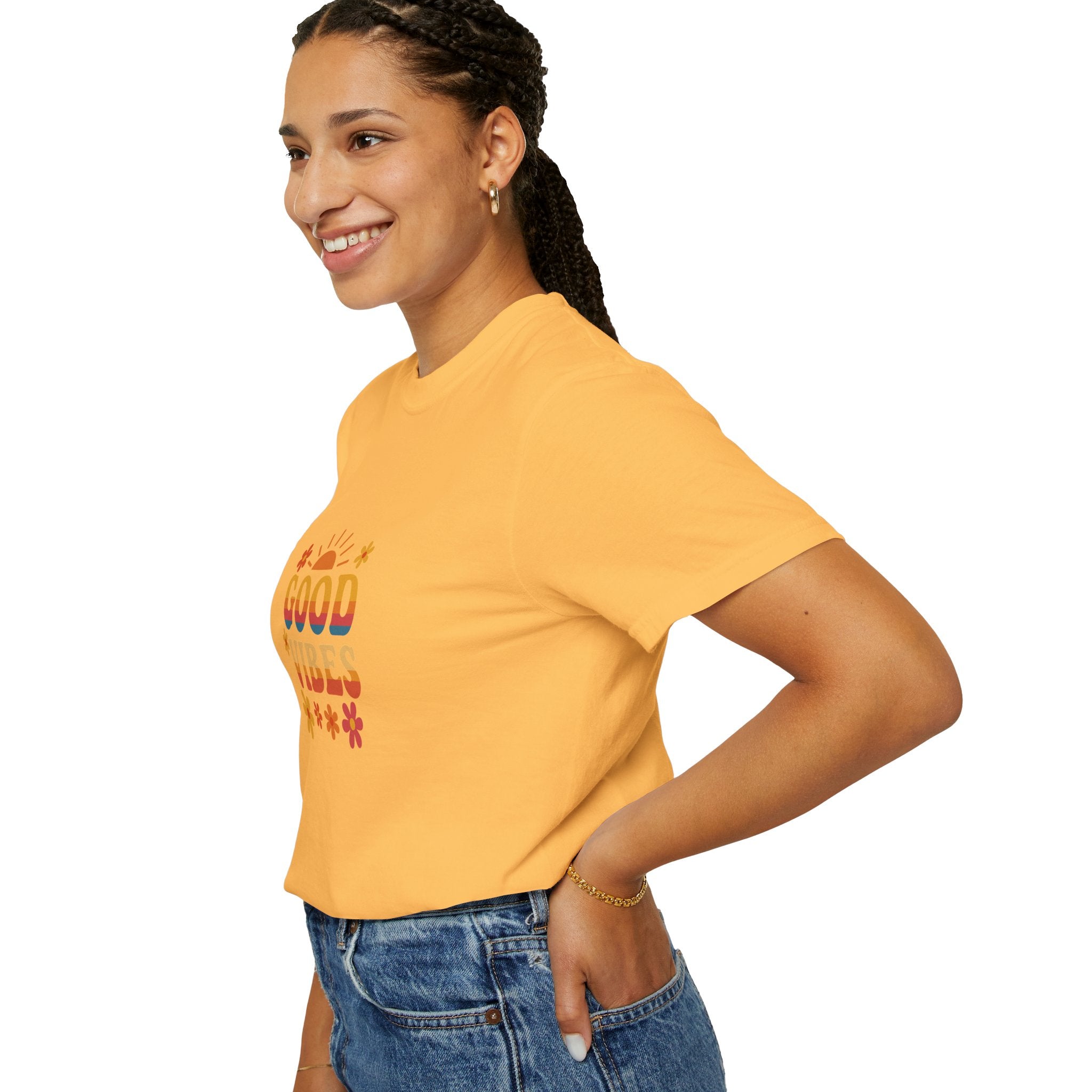 Good Vibes basic tee
