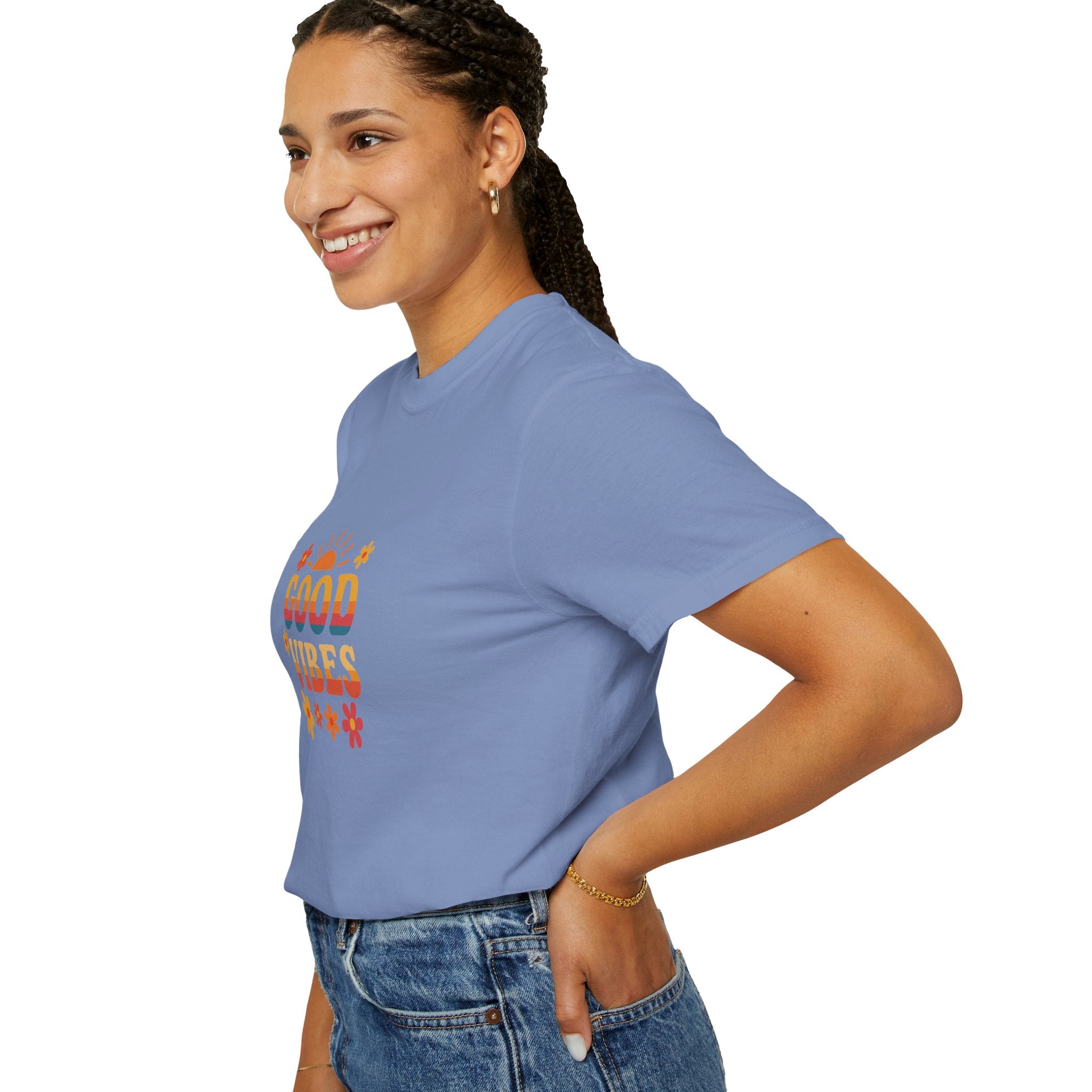 Good Vibes basic tee